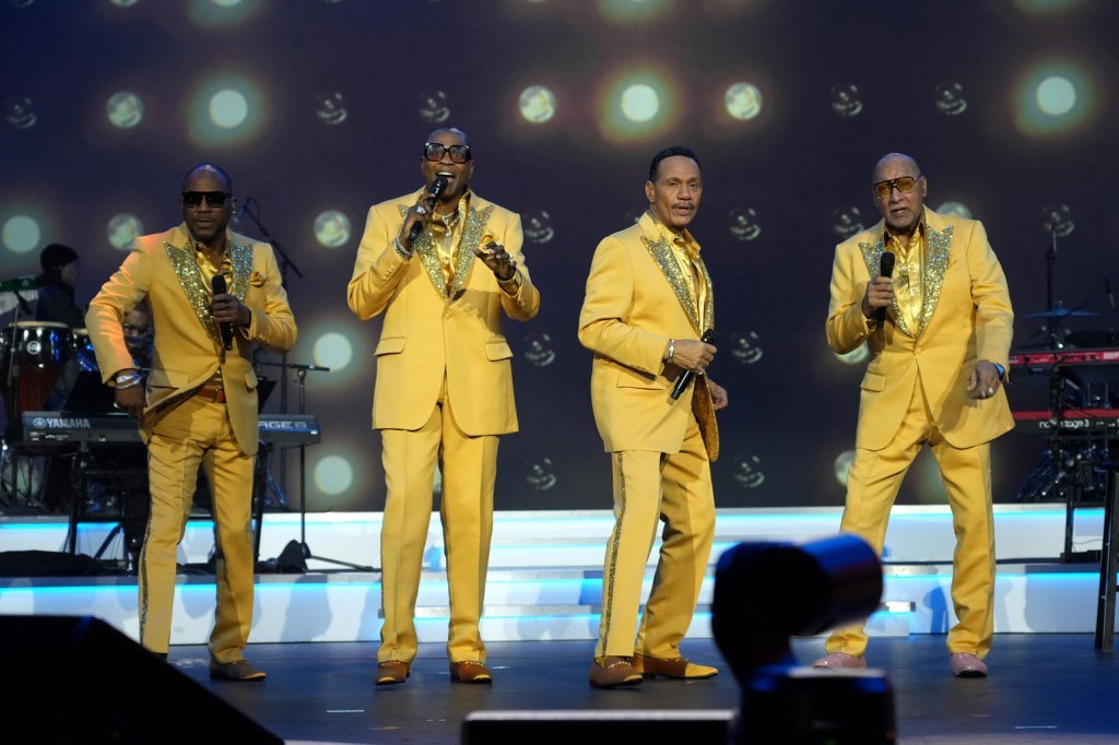 Four Tops Singer Files Lawsuit Against Hospital Over ER Incident