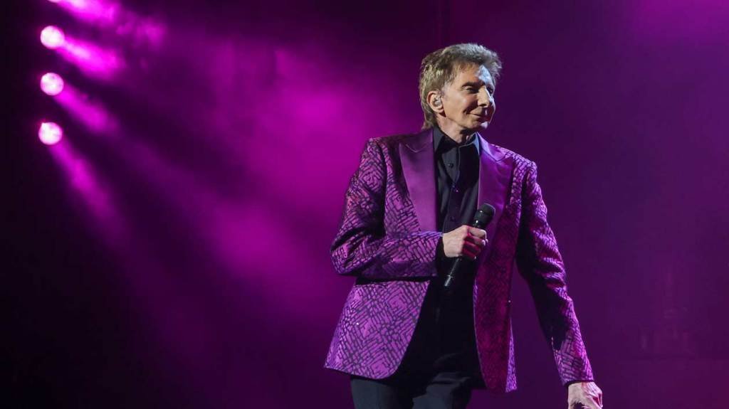 Barry Manilow Sued By Hipgnosis for Breach of Contract