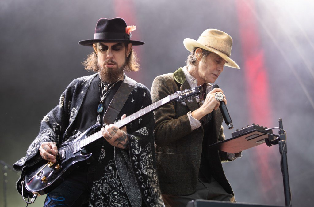 Jane’s Addiction Members File Assault Lawsuit Against Perry Farrell