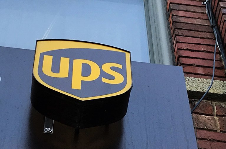 Class Action Over UPS Notary Fees Cleared to Proceed, State Appellate Court Rules