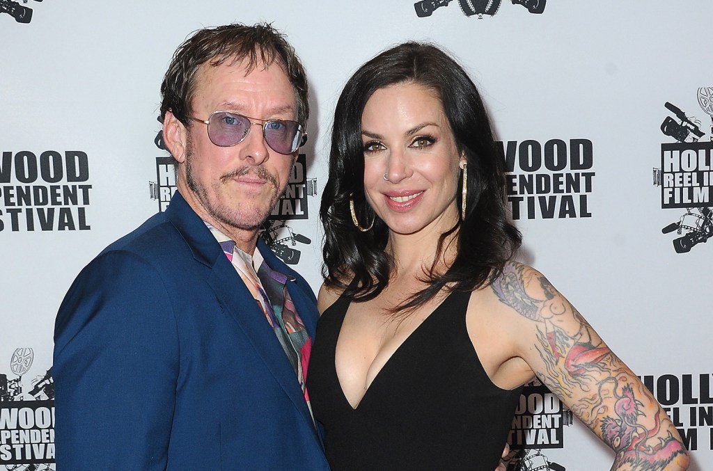 Weezer Bassist Scott Shriner’s Wife Files For Divorce After 20 Years