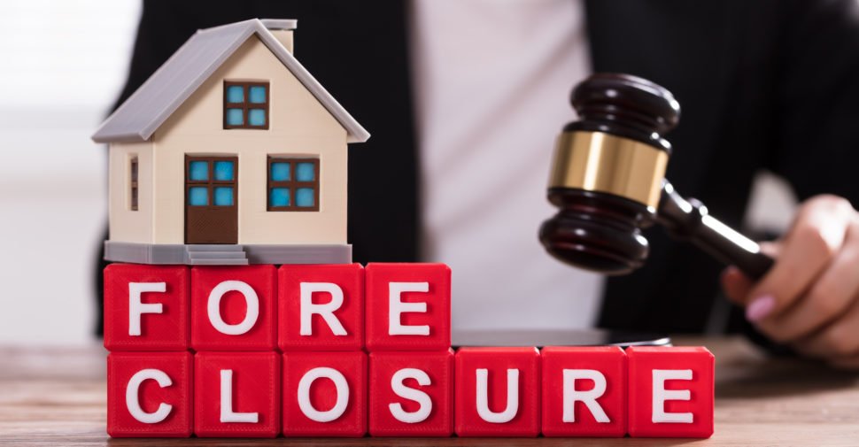 Top Real Estate Foreclosure Lawyers in Long Island, NJ – Legal Help for Homeowners Facing Foreclosure
