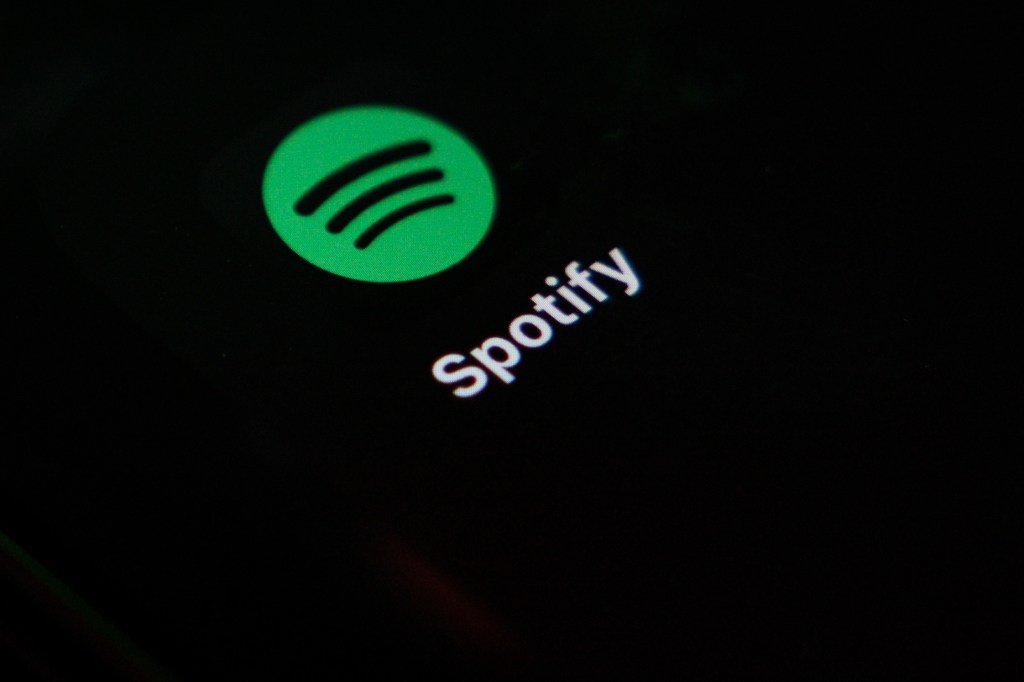 Users Can’t Sue Over Discovery Mode ‘Payola’ Claim